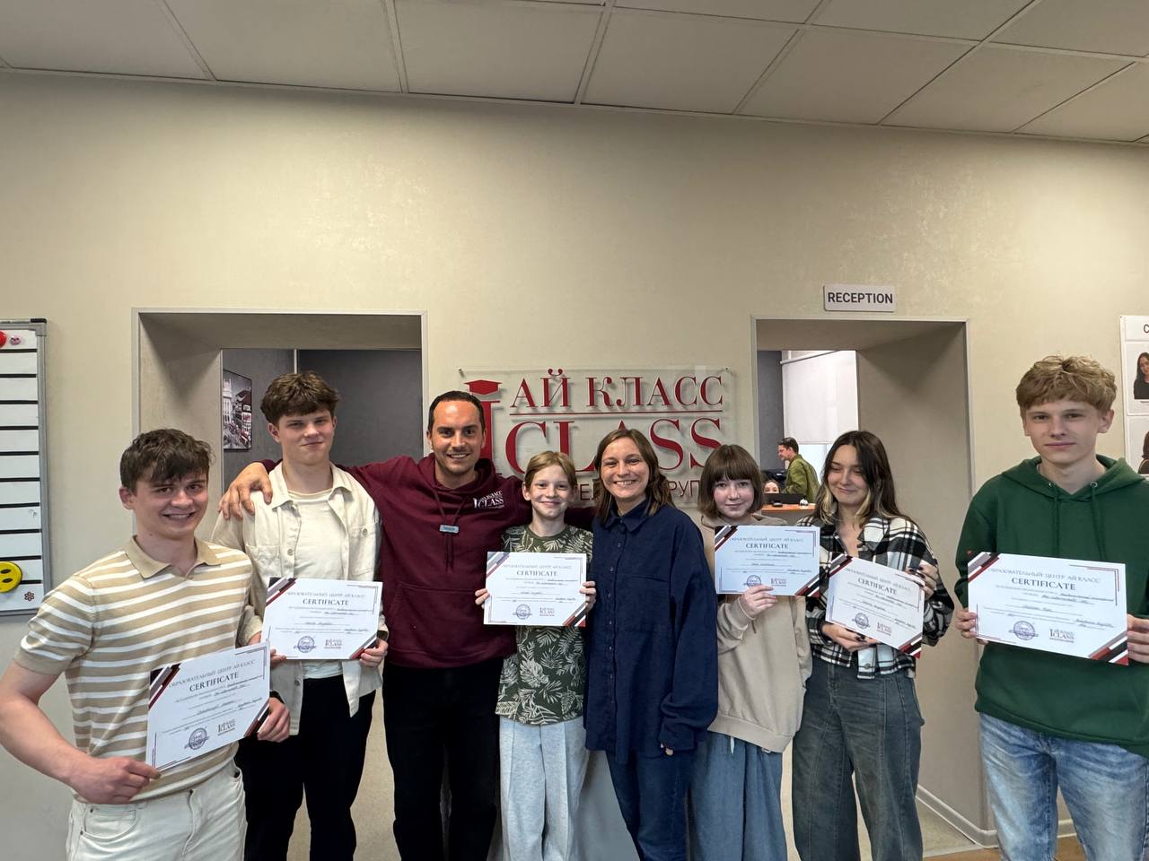 photo 5314326626806393756 y